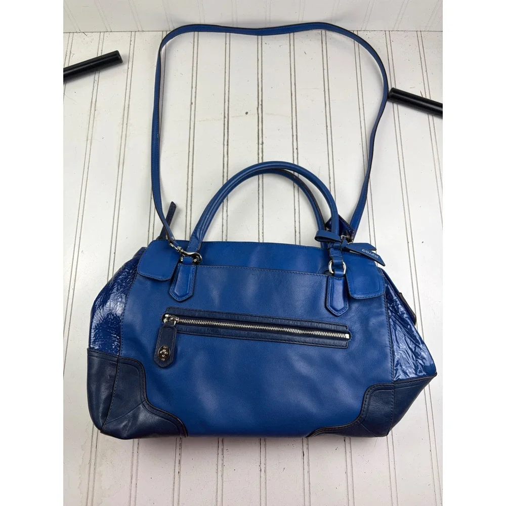 Coach Vintage Y2K Blue Patent Leather Poppy Shoulder Bag Purse
